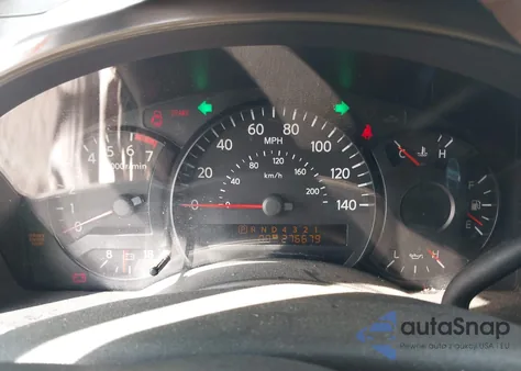 2004 Nissan Titan Xe z USA, uszkodzony, nr VIN 1N6AA06B34N508298